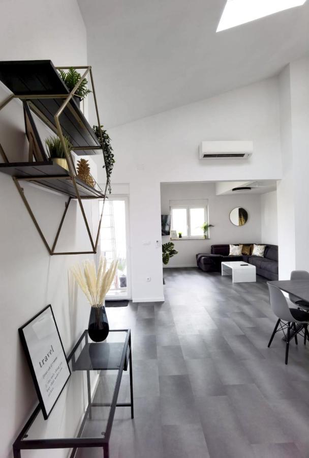 Apartments Bora Ližnjan Eksteriør billede