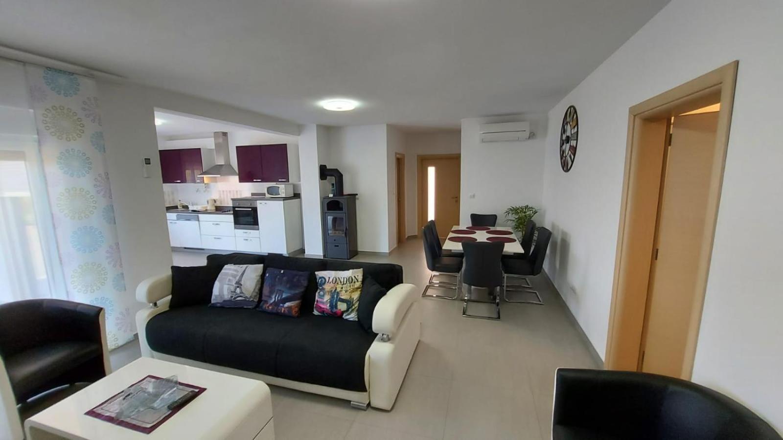 Apartments Bora Ližnjan Eksteriør billede