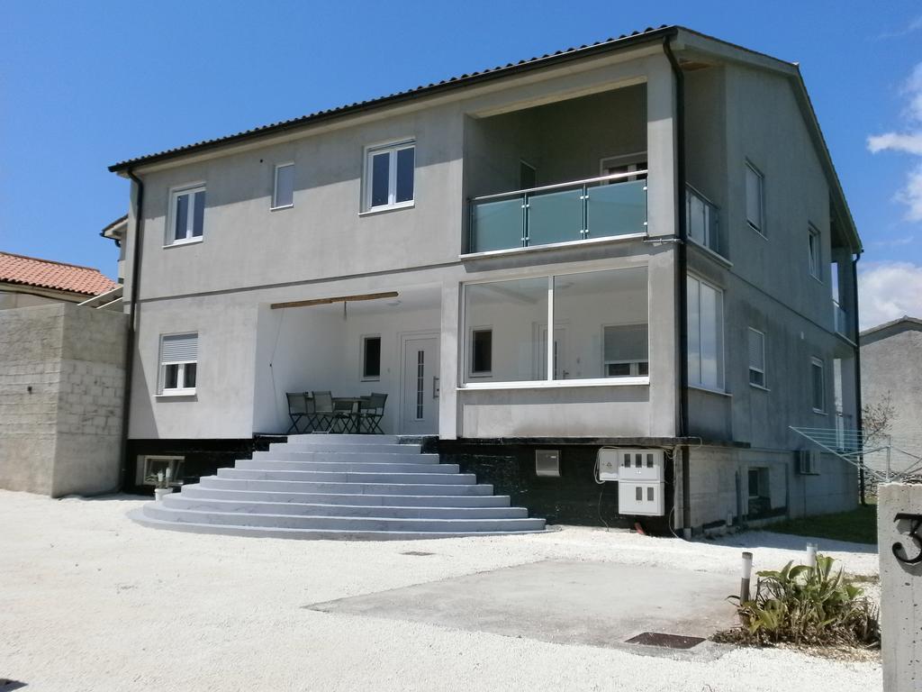 Apartments Bora Ližnjan Eksteriør billede